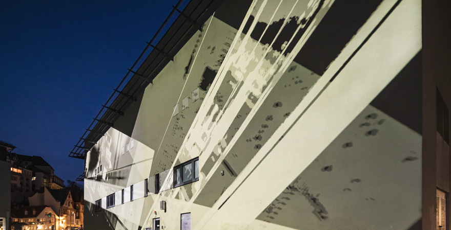 Gudrun Barenbrock – Re:mixed – Fassade am Marburger Kunstverein